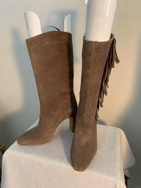 VINCE CAMUTO SUEDE FRINGED HIGH HEEL BOOT.  7.5.   Brand New-never worn